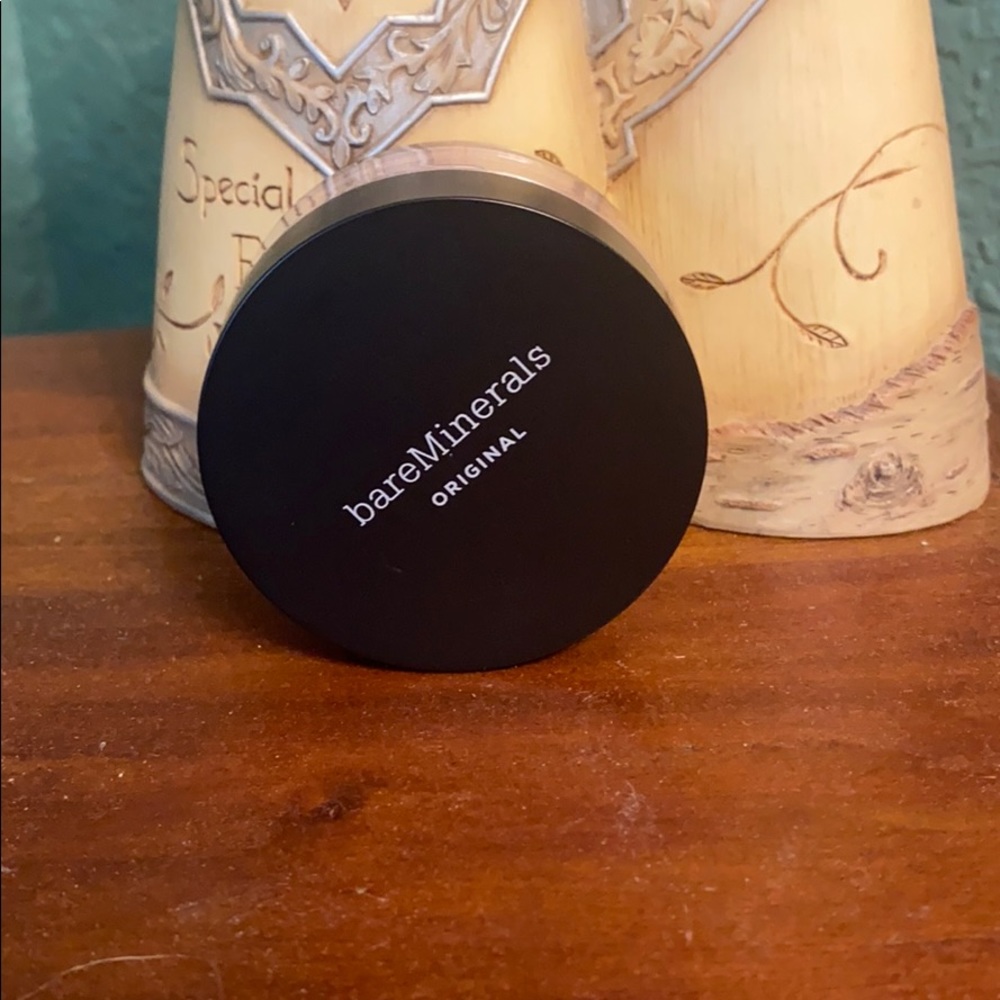 bareMinerals Original shade Medium 01